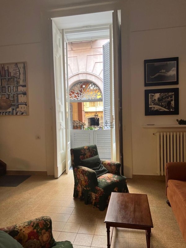 appartamento in affitto a Napoli in zona San Ferdinando