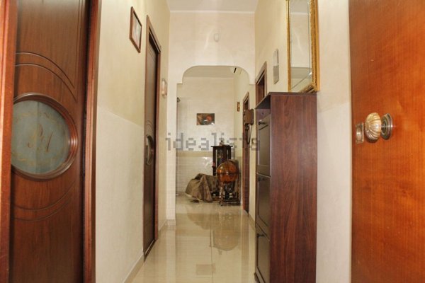 appartamento in affitto a Napoli in zona San Carlo all'Arena