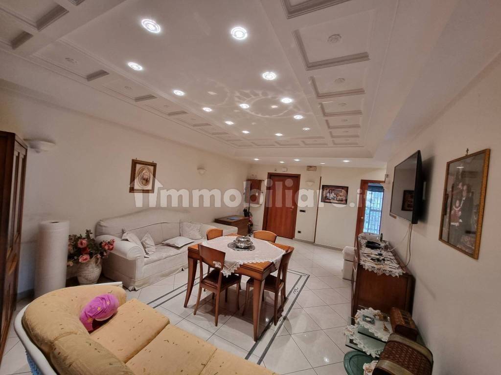 appartamento in affitto a Napoli in zona Secondigliano