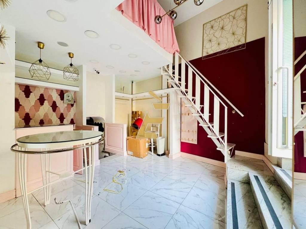 negozio in affitto a Napoli in zona Piscinola