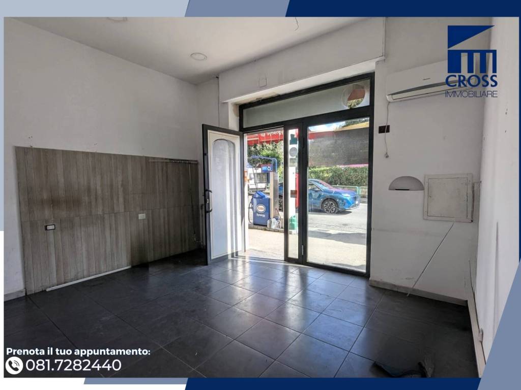 negozio in affitto a Napoli in zona Soccavo