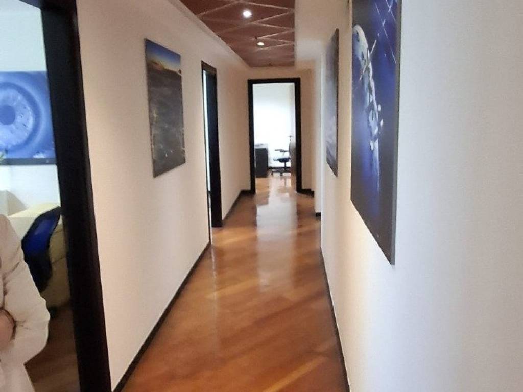 ufficio in affitto a Napoli in zona Poggioreale