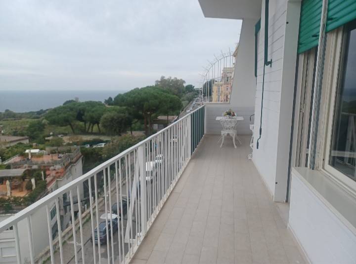 appartamento in affitto a Napoli in zona Posillipo