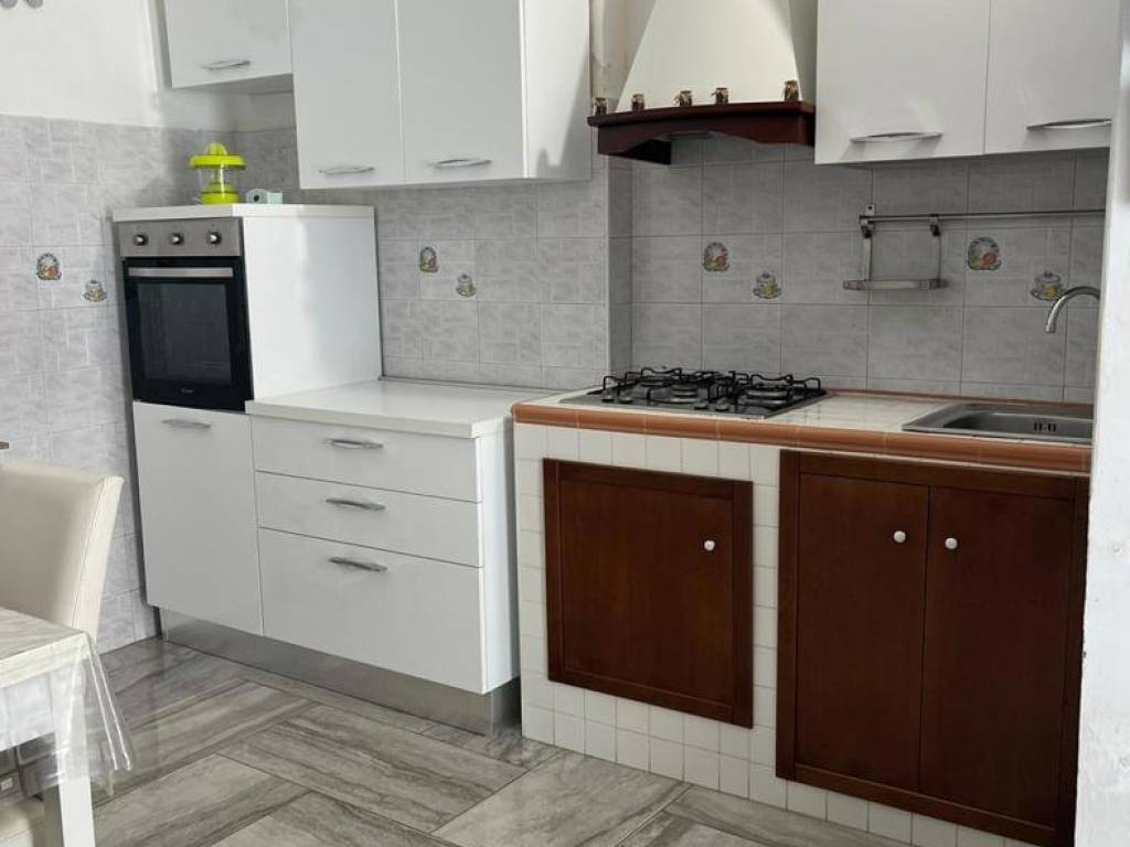 appartamento in affitto a Napoli in zona Stella