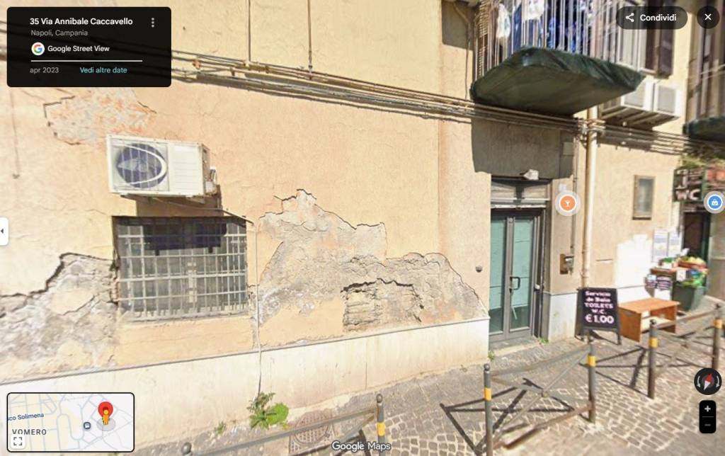 negozio in affitto a Napoli in zona Vomero