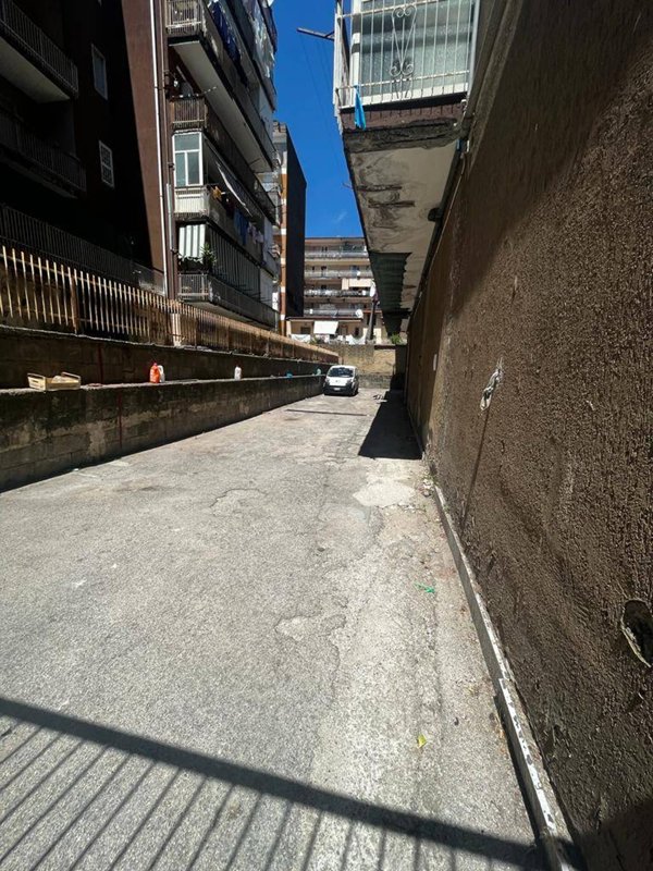 locale commerciale in affitto a Napoli in zona Pianura