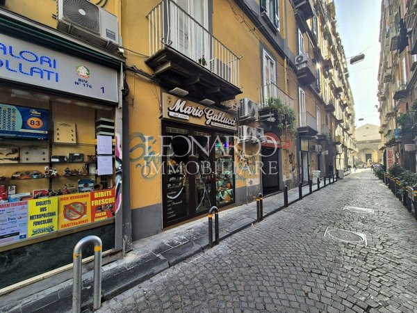 locale commerciale in affitto a Napoli