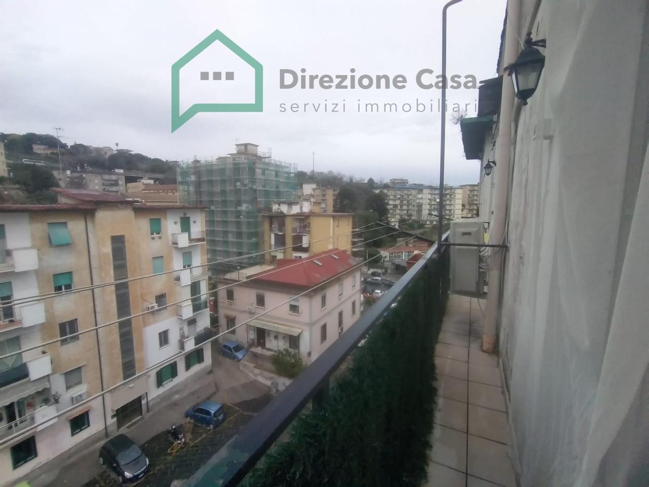 appartamento in affitto a Napoli in zona San Carlo all'Arena