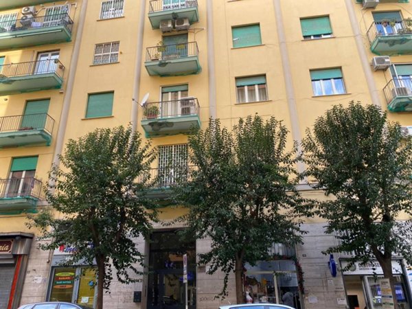 ufficio in affitto a Napoli in zona Arenella