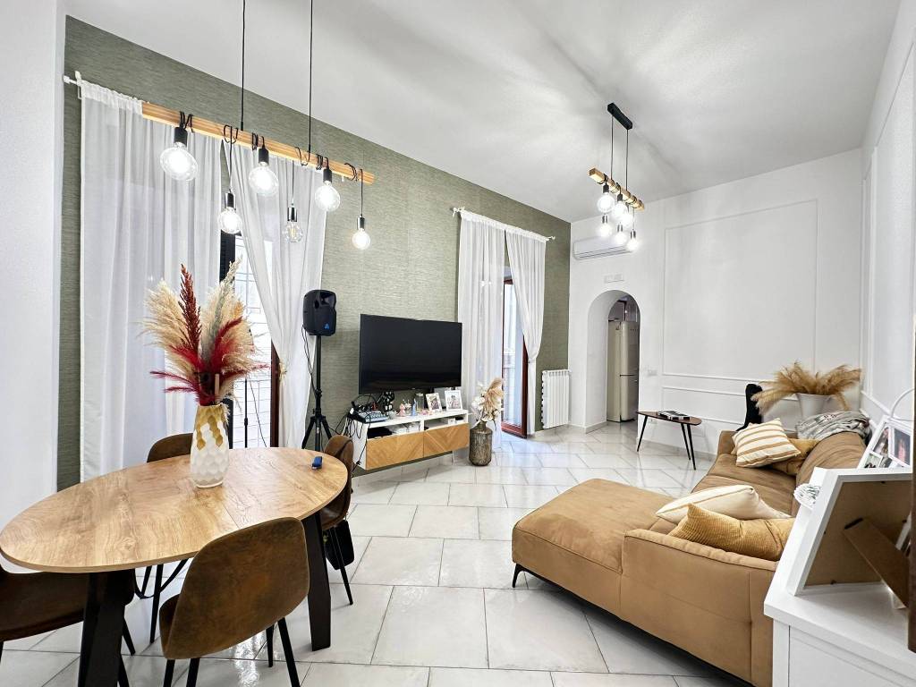 appartamento in affitto a Napoli