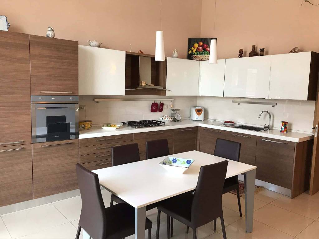 appartamento in affitto a Napoli