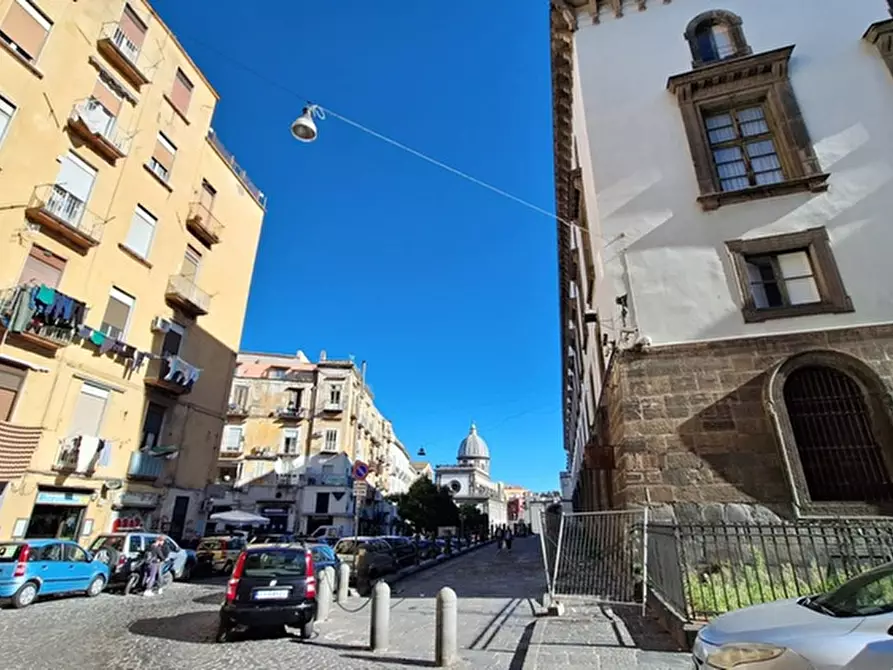 locale commerciale in affitto a Napoli in zona San Lorenzo