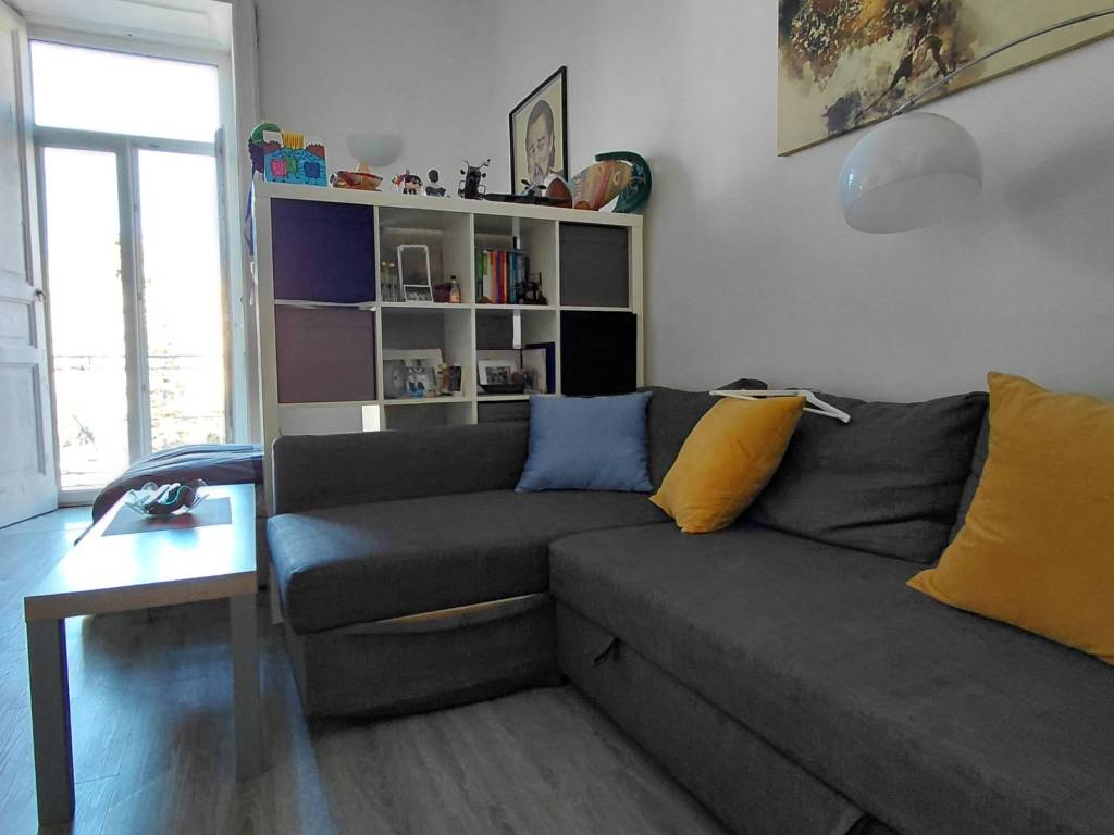 appartamento in affitto a Napoli in zona Chiaia