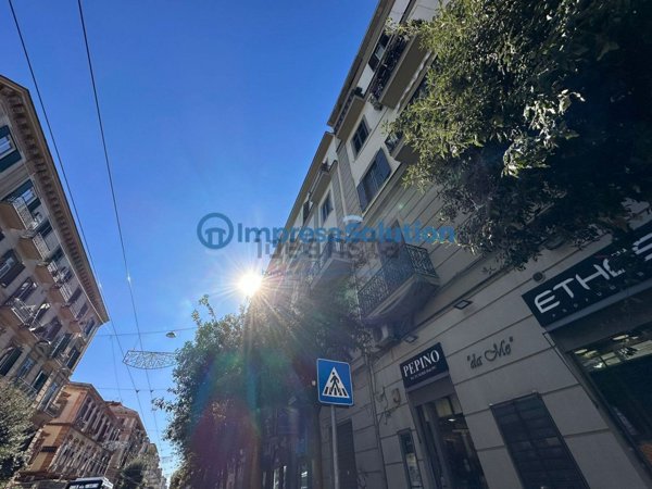 locale commerciale in affitto a Napoli in zona Pendino / San Giuseppe