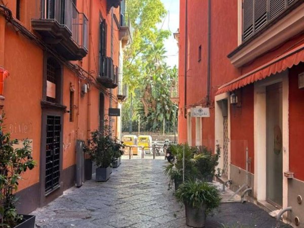 ufficio in affitto a Napoli in zona Chiaia