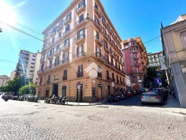appartamento in affitto a Napoli in zona Chiaia
