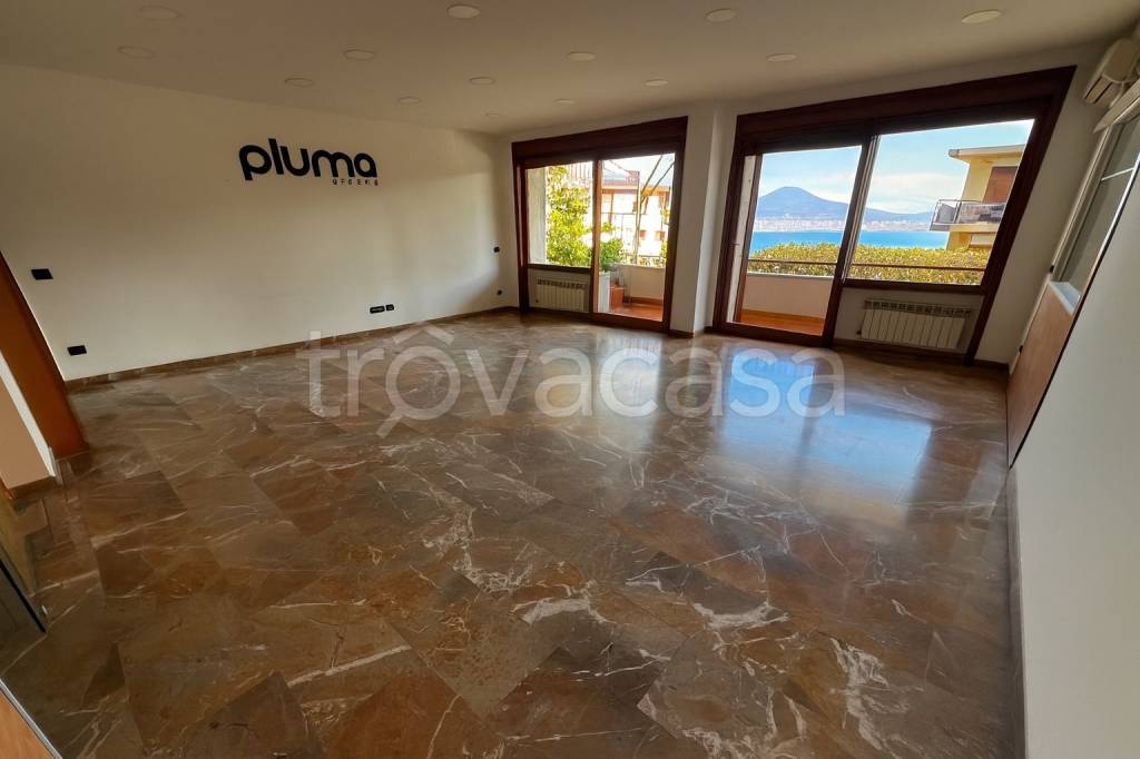 ufficio in affitto a Napoli in zona Posillipo