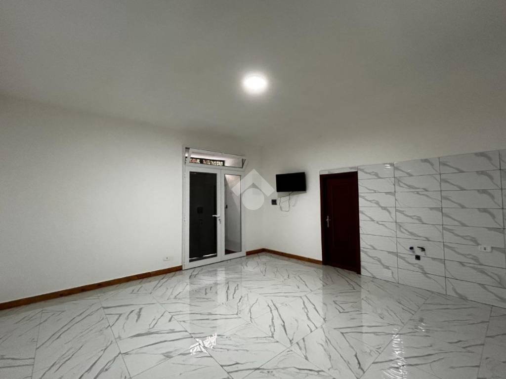 appartamento in affitto a Napoli in zona San Carlo all'Arena