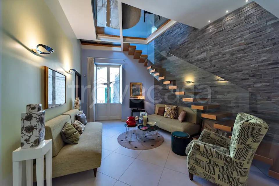 appartamento in affitto a Napoli