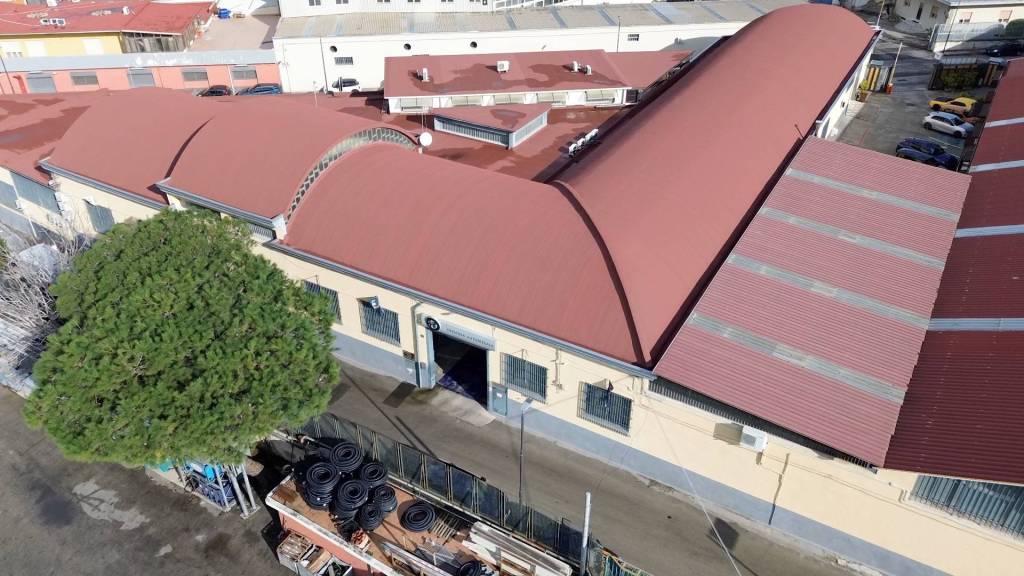 capannone in affitto a Napoli in zona San Giovanni a Teduccio