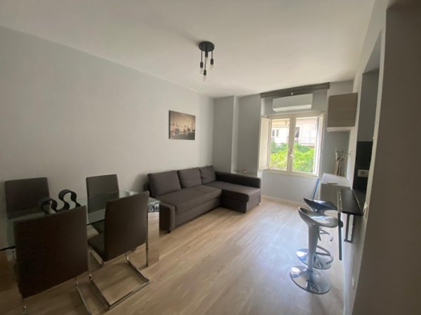 appartamento in affitto a Napoli in zona Chiaia