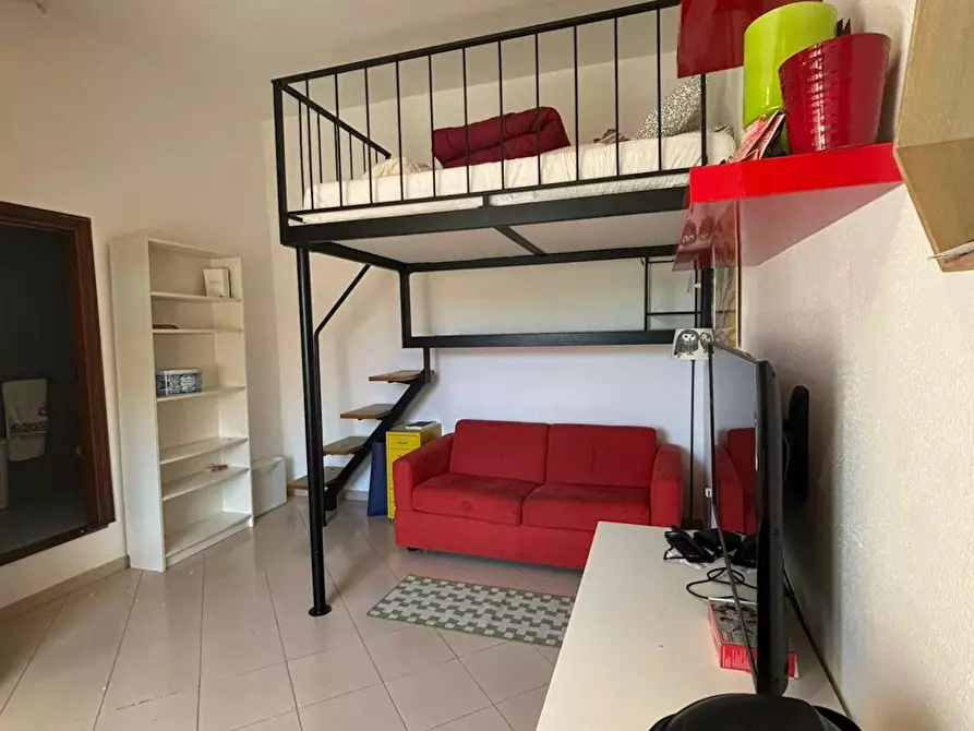 appartamento in affitto a Napoli in zona Stella