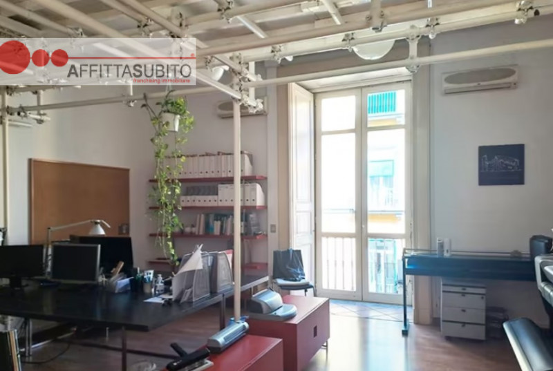 ufficio in affitto a Napoli