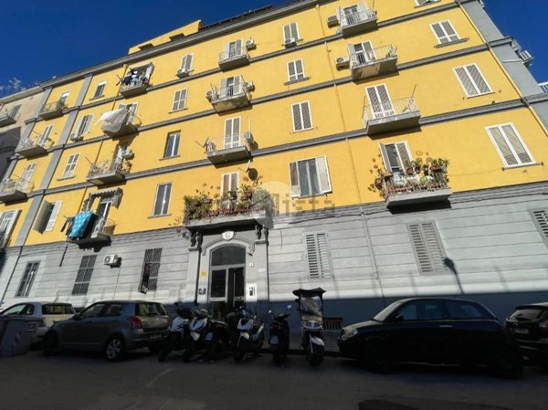 appartamento in affitto a Napoli in zona San Carlo all'Arena