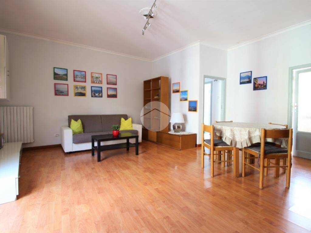 appartamento in affitto a Napoli in zona Arenella