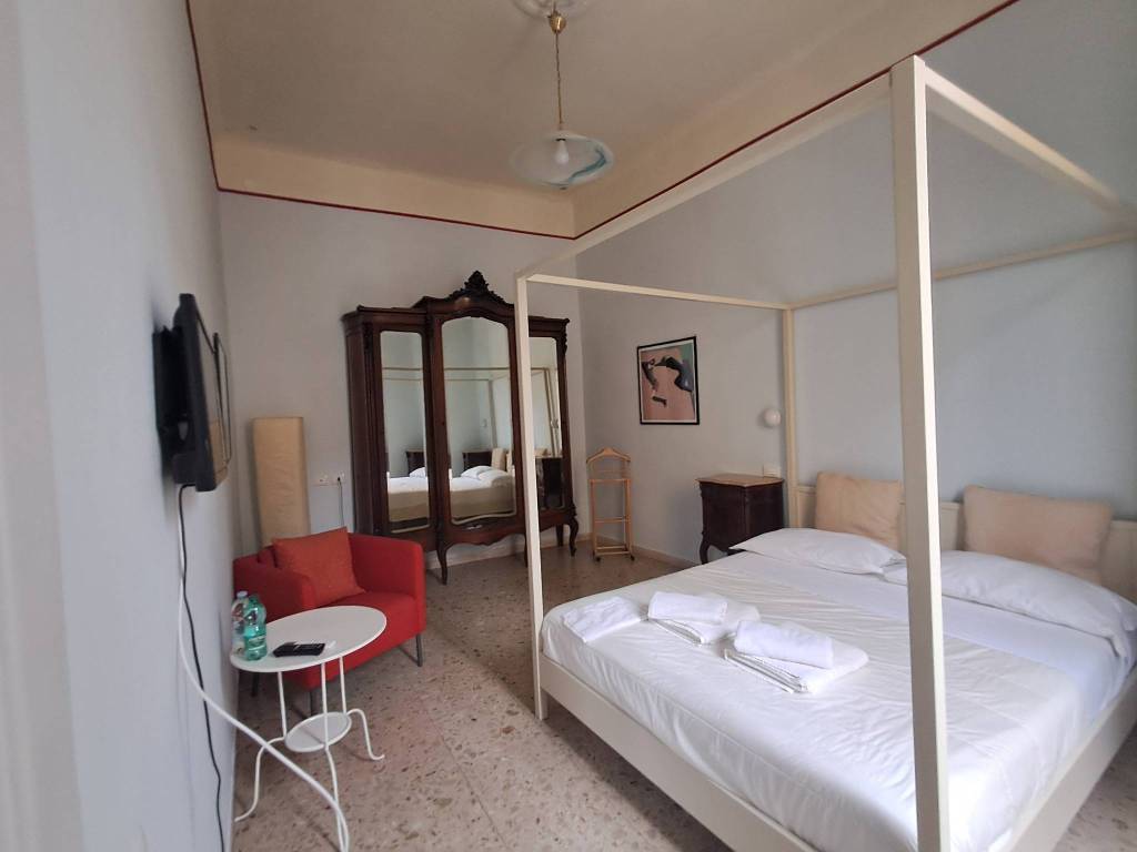 appartamento in affitto a Napoli in zona Pendino / San Giuseppe