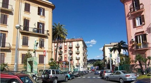 appartamento in affitto a Napoli in zona Stella