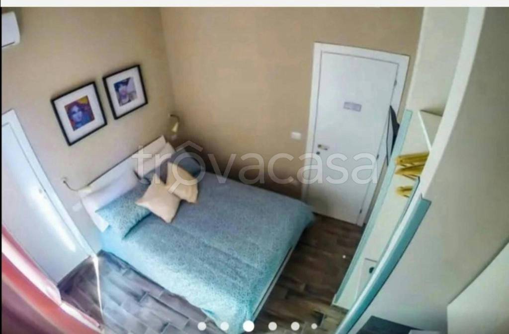 appartamento in affitto a Napoli in zona Porto