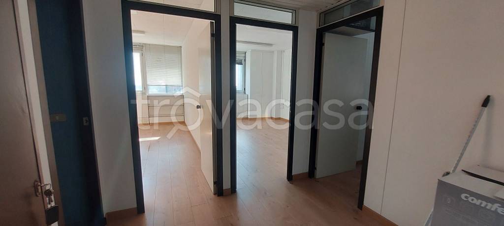 ufficio in affitto a Napoli