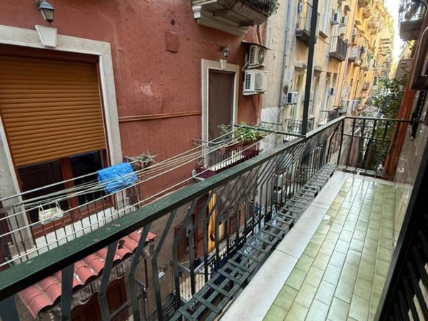 appartamento in affitto a Napoli in zona Chiaia