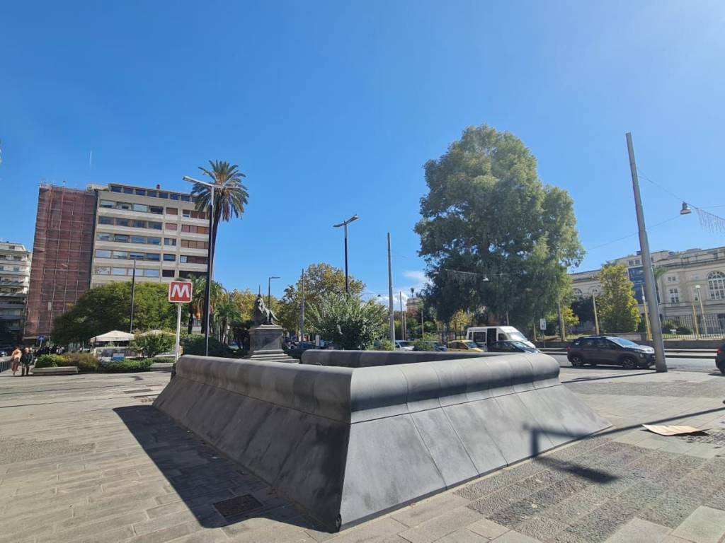 appartamento in affitto a Napoli in zona Chiaia