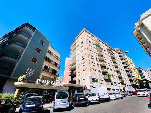 appartamento in affitto a Napoli in zona Chiaia