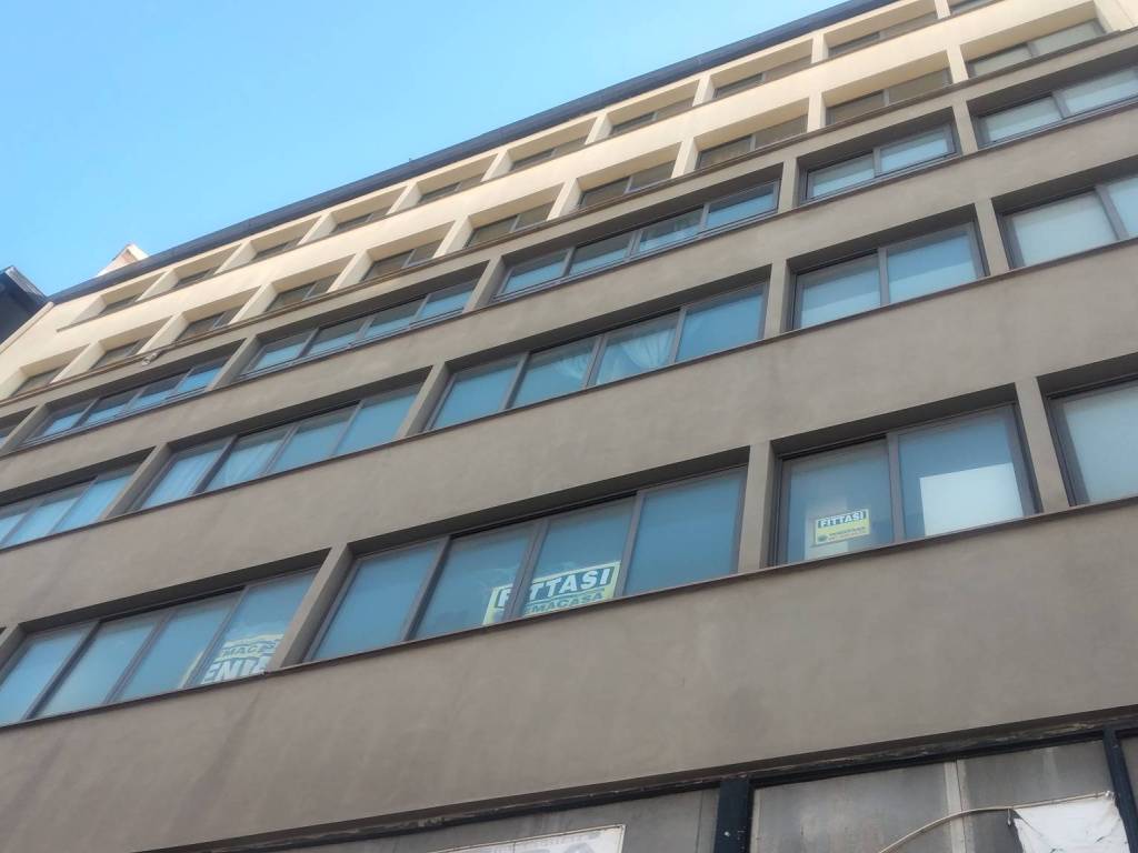 ufficio in affitto a Napoli in zona Zona Industriale-Ferrovia