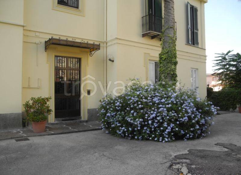 appartamento in affitto a Napoli in zona Posillipo