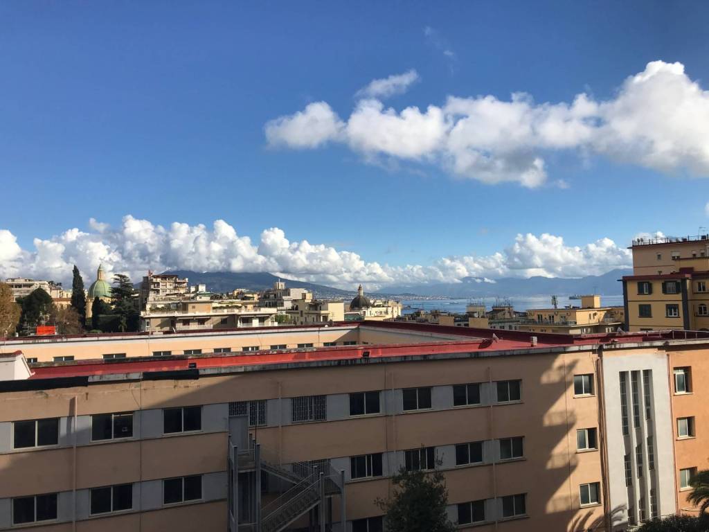 appartamento in affitto a Napoli in zona Chiaia