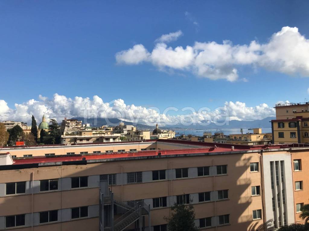 appartamento in affitto a Napoli in zona Chiaia