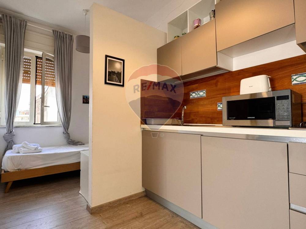 appartamento in affitto a Napoli in zona Montecalvario