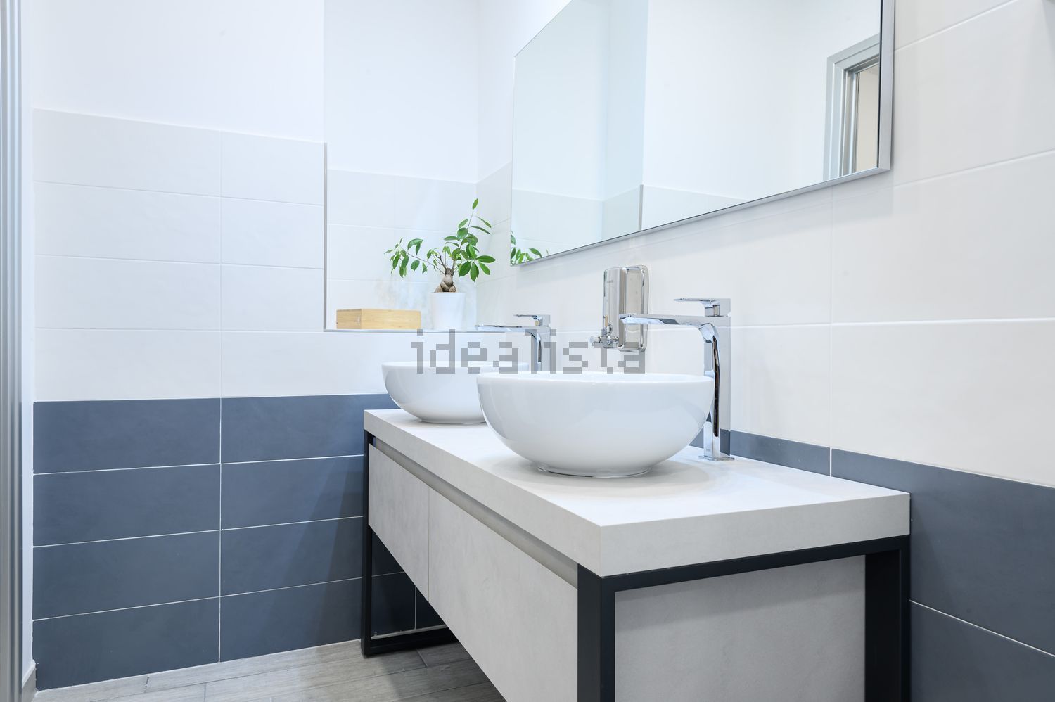 ufficio in affitto a Napoli in zona Chiaia