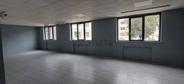 ufficio in affitto a Napoli in zona Bagnoli