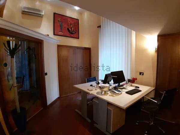 ufficio in affitto a Napoli in zona Zona Industriale-Ferrovia