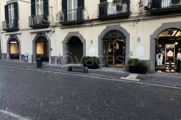 appartamento in affitto a Napoli in zona Chiaia