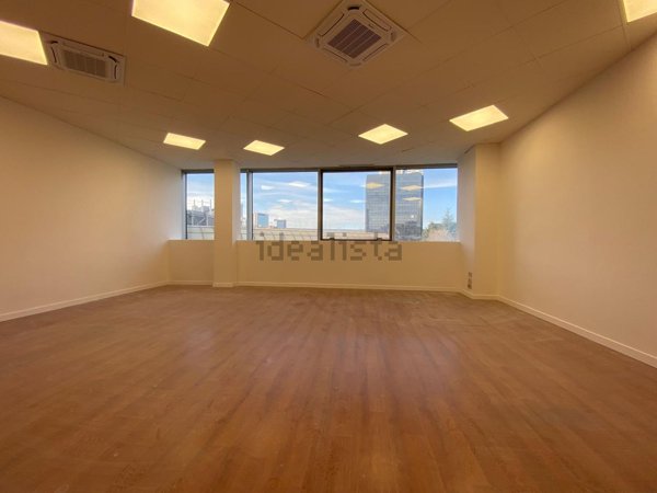 ufficio in affitto a Napoli in zona Poggioreale