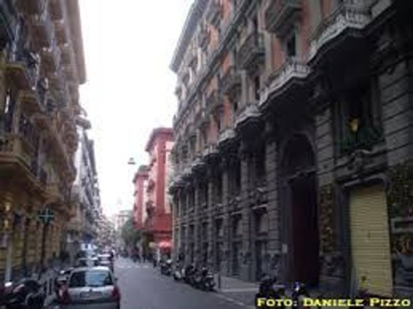 ufficio in affitto a Napoli in zona Chiaia