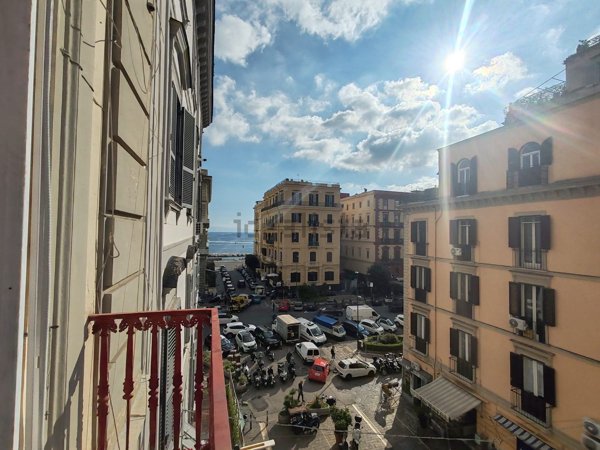 casa indipendente in affitto a Napoli in zona Chiaia