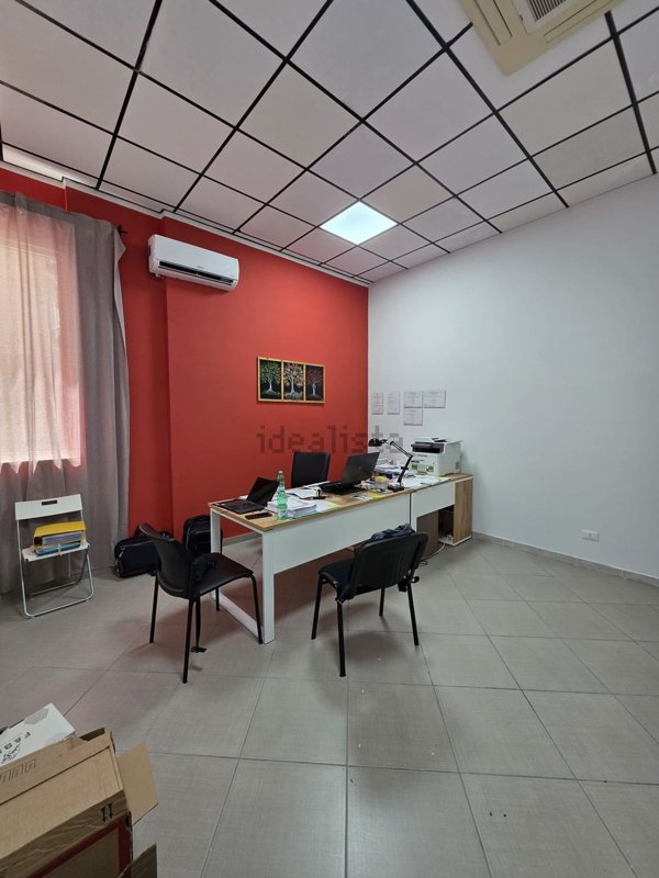 ufficio in affitto a Napoli in zona San Giovanni a Teduccio