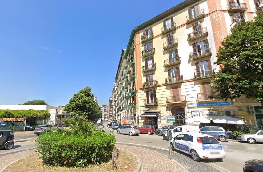ufficio in affitto a Napoli in zona Vomero
